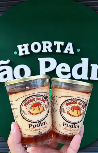 Pudim no pote